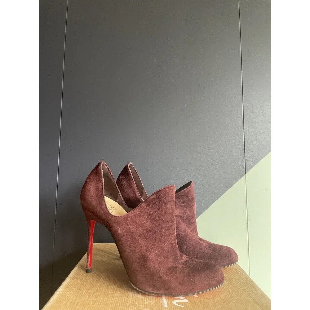 Christian Louboutin Duegueclina 100 Veau Velours Booties, Plum, Size 37, EUC